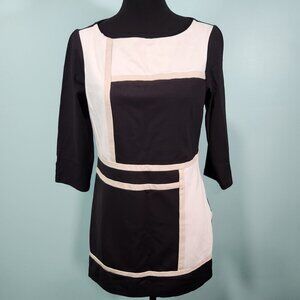 White House Black Market Geometric Print Tunic Size Medium
Lot K